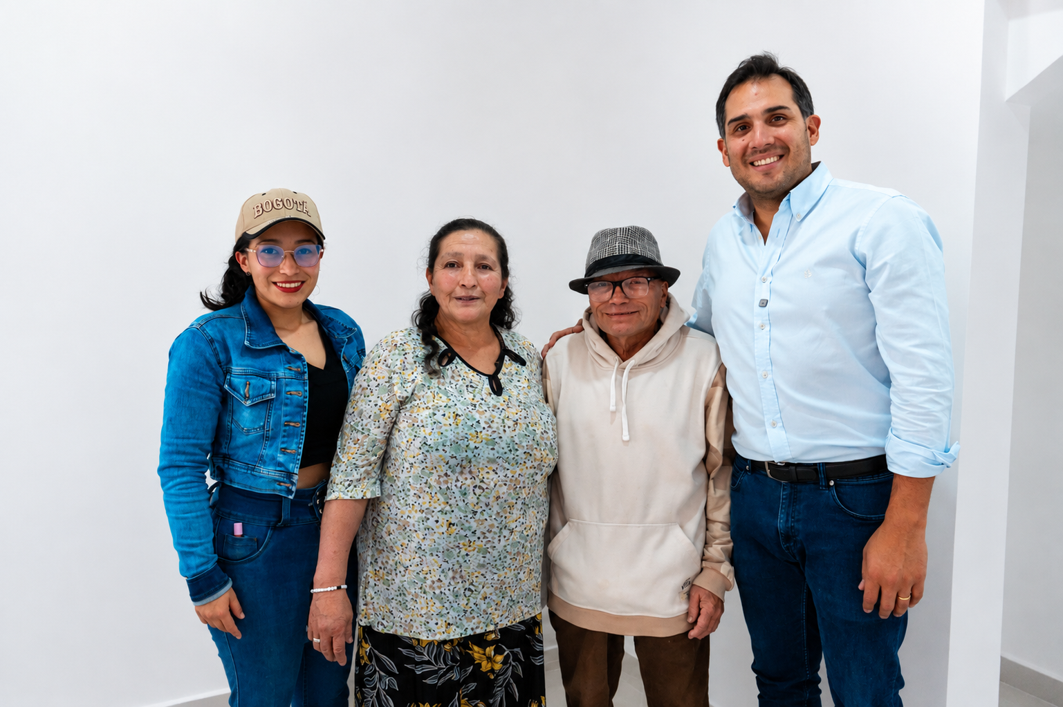 Cada intervención del programa representa una inversión hasta 15 SMLV. El director de la CVP Juan Carlos Fernández manifestó “Cuando mejoramos una casa, mejora el barrio, cuando mejora el barrio, cambia una ciudad. Y cuando cambia una ciudad, se transforma Colombia.” Igualmente invitó a las familias de Bogotá a estar atentas a las redes sociales de la CVP, pues se abrirán nuevas postulaciones para futuras jornadas de mejoramiento de vivienda en la ciudad.